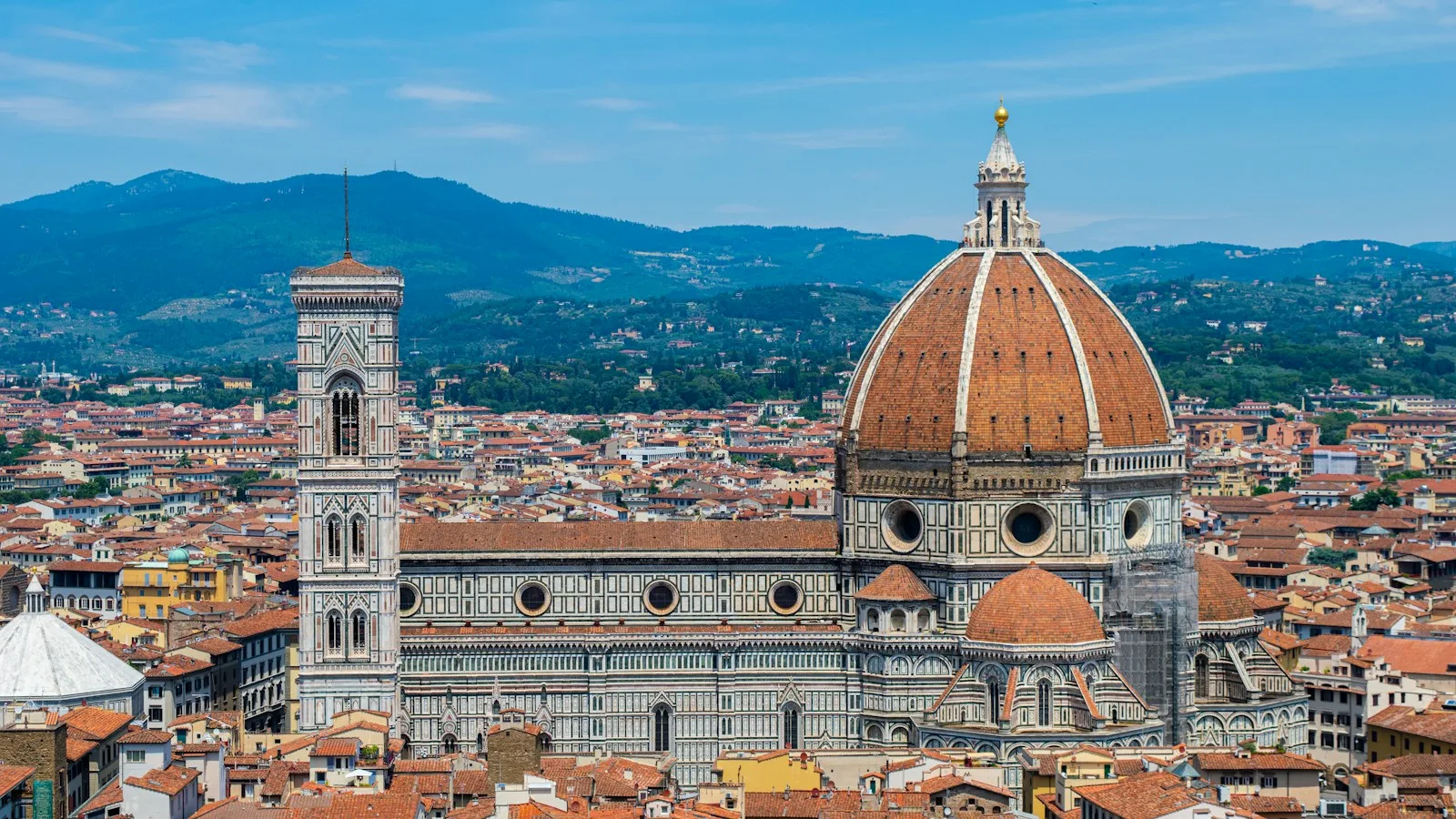 Jour 1 matin : le Duomo et son quartier